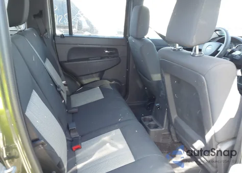 2009 Jeep Liberty Sport из США, поврежденный, VIN 1J8GN28K19W533396